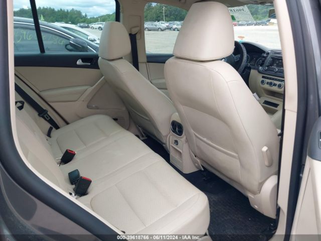 WVGAV3AX4EW510533 Volkswagen Tiguan Sel