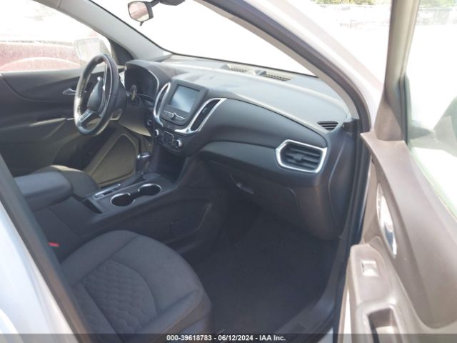 2GNAXJEV3J6202261 Chevrolet EQUINOX LT