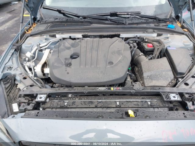 7JRL12FL3RG280798 Volvo S60 B5 Plus Dark Theme