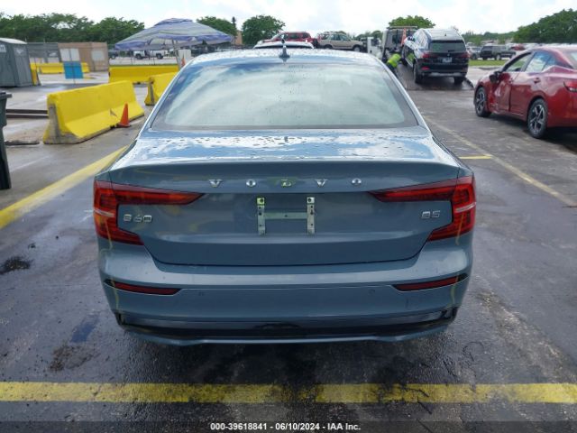 7JRL12FL3RG280798 Volvo S60 B5 Plus Dark Theme