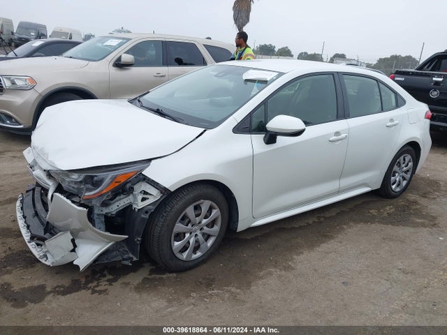 Toyota COROLLA LE 2020 JTDEPRAE8LJ025680 Image 2