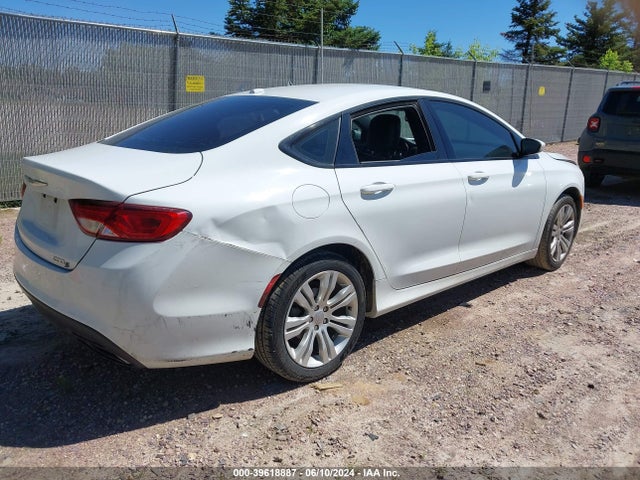 Chrysler 200 S 2015 1C3CCCBB8FN584698 Image 4
