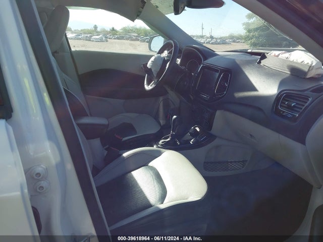 Jeep Compass Limited 4x4 2018 3C4NJDCB2JT355778 Image 5