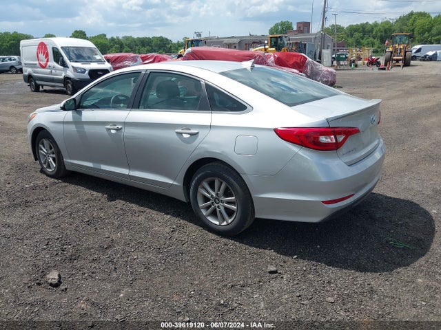 Hyundai SONATA SE 2015 5NPE24AFXFH212149 Image 3