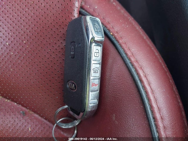5XXG64J28MG011286 KIA K5 Gt-line