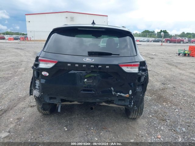 1FMCU9J94LUB10741 Ford Escape Titanium