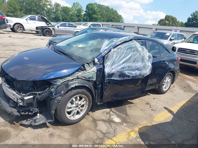 Toyota Corolla Hybrid Le 2021 JTDEAMDE0MJ009782 Image 2