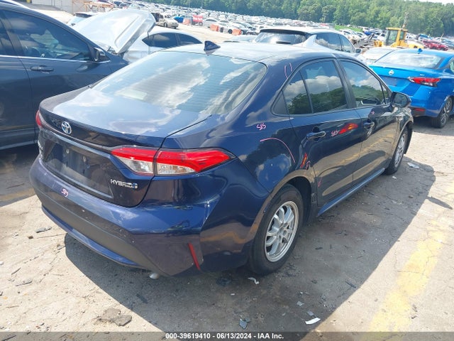 Toyota Corolla Hybrid Le 2021 JTDEAMDE0MJ009782 Image 4