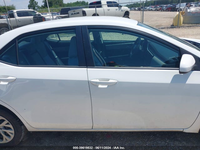 Toyota COROLLA LE 2018 2T1BURHEXJC048517 Image 13