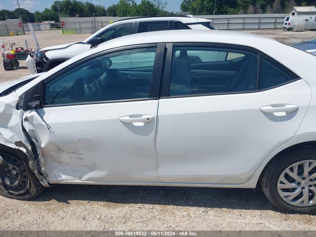 Toyota COROLLA LE 2018 2T1BURHEXJC048517 Image 14