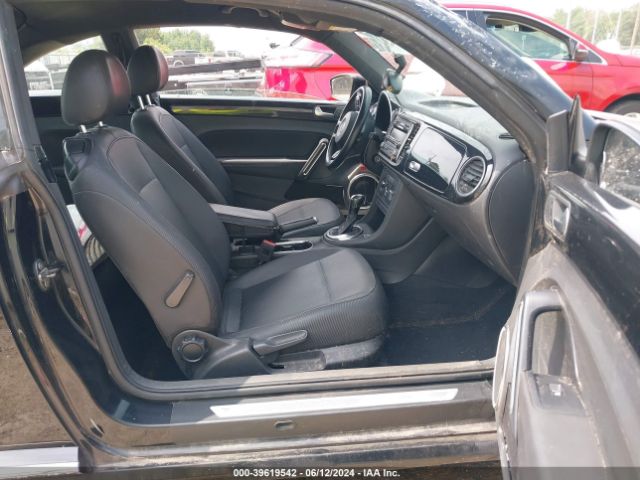 3VWJX7AT2EM631643 Volkswagen Beetle 2.5l