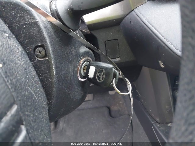Toyota RAV4 LE 2014 JTMZFREV6EJ012069 Image 11