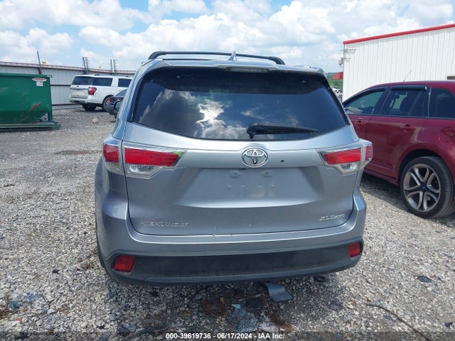 Toyota Highlander Xle V6 2016 5TDJKRFH5GS300480 Image 16