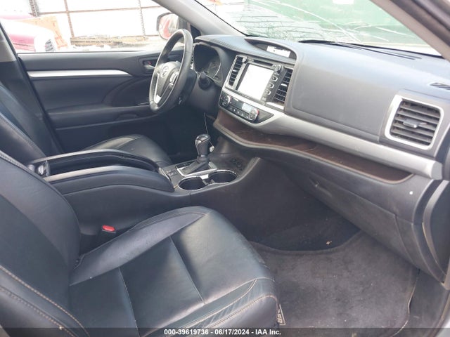Toyota Highlander Xle V6 2016 5TDJKRFH5GS300480 Image 5