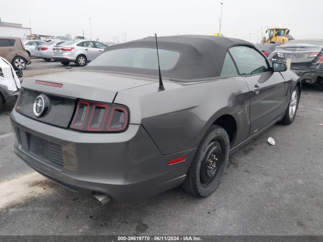 1ZVBP8EM1E5292201 Ford Mustang V6