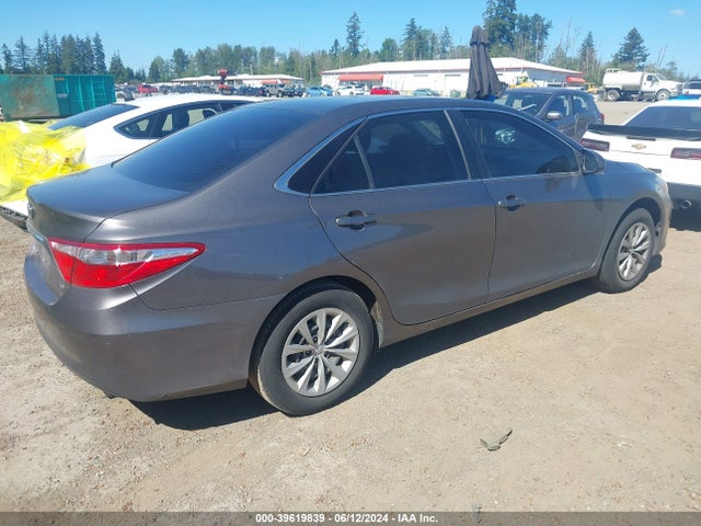 Toyota CAMRY LE 2016 4T4BF1FKXGR568069 Image 4