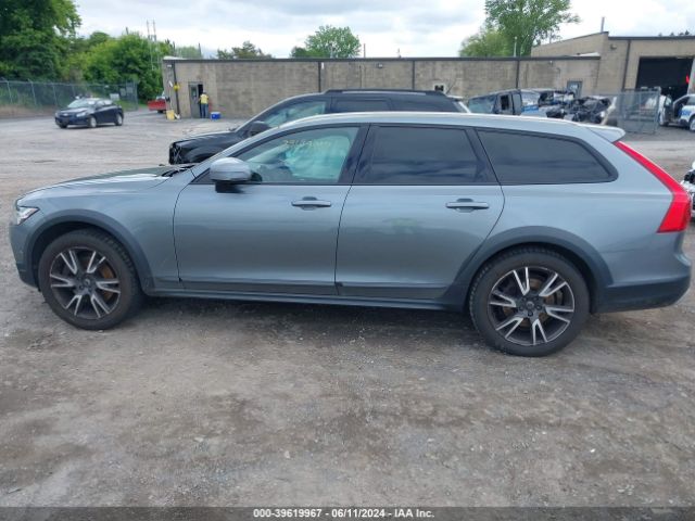 YV4A22NLXH1005125 Volvo V90 Cross Country T6
