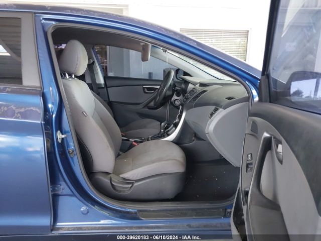 5NPDH4AE8FH579455 Hyundai ELANTRA SE