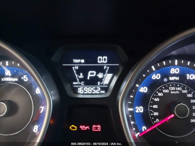5NPDH4AE8FH579455 Hyundai ELANTRA SE