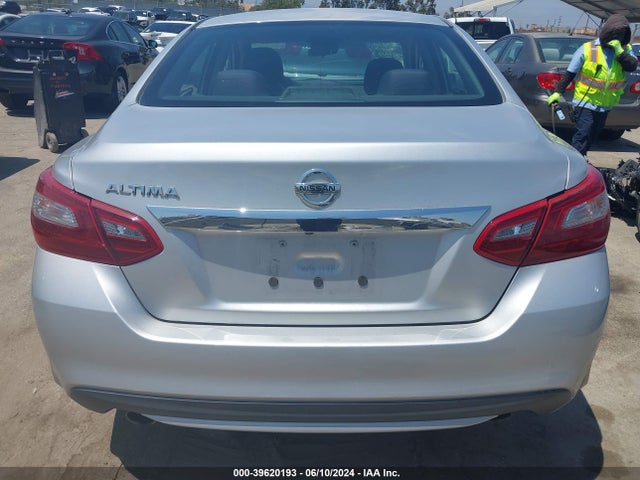 1N4AL3AP4JC231420 Nissan 2018