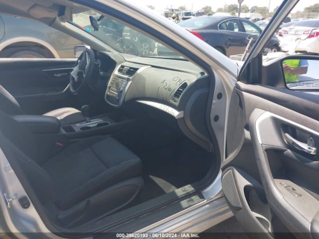 2018 NISSAN ALTIMA 1N4AL3AP4JC231420 Photo 4