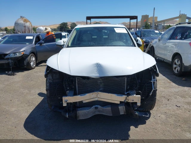 WA1BNAFY5J2207755 Audi Q5 2.0t Premium/2.0t Tech Premium