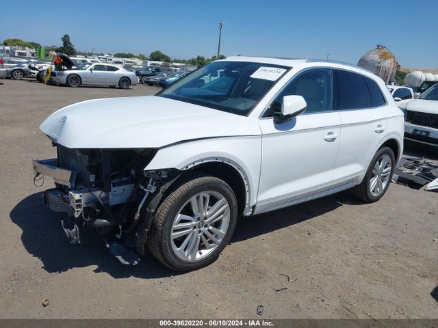 WA1BNAFY5J2207755 Audi Q5 2.0t Premium/2.0t Tech Premium