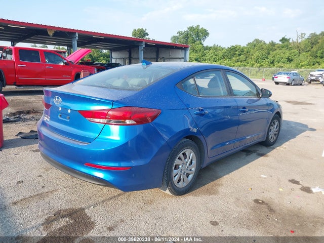 Hyundai ELANTRA SE 2017 5NPD74LF8HH138758 Image 4