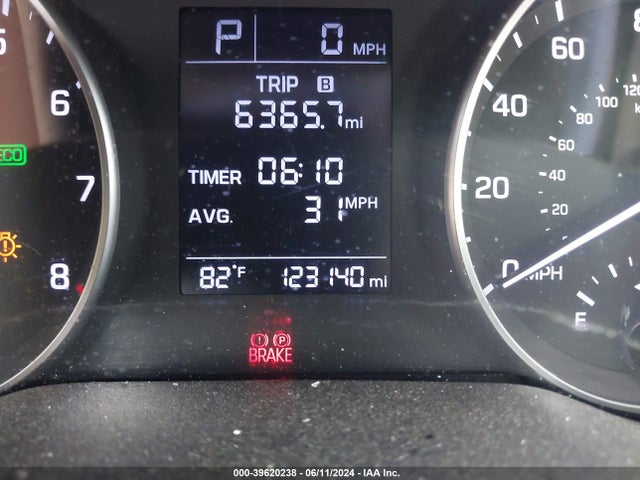 Hyundai ELANTRA SE 2017 5NPD74LF8HH138758 Image 7