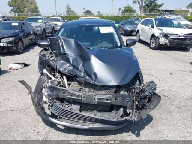 3MYDLBYV5HY165176 Toyota YARIS IA