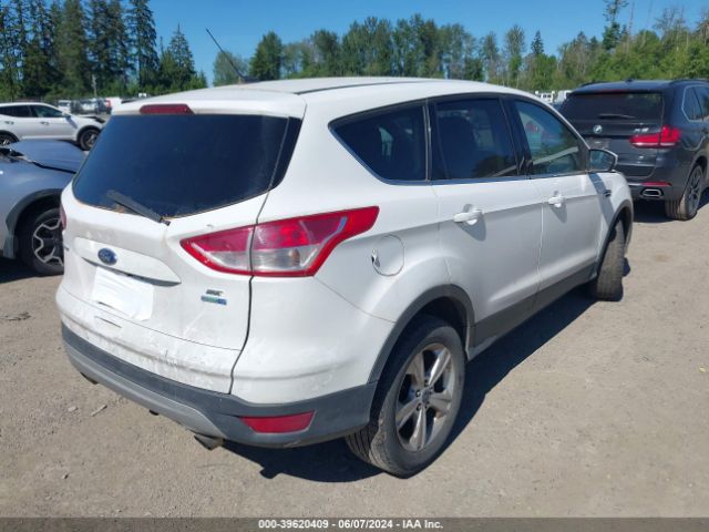1FMCU9GX5EUB65871 Ford ESCAPE SE