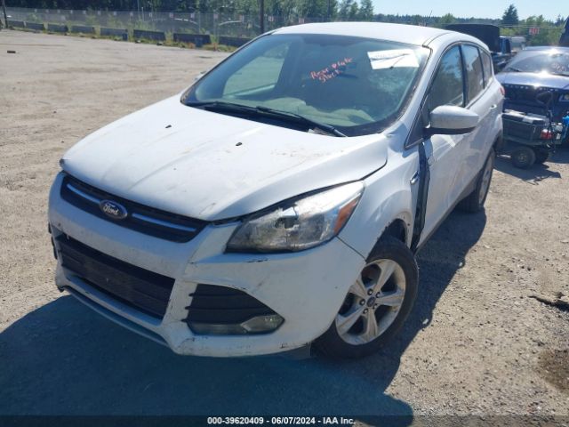 1FMCU9GX5EUB65871 Ford ESCAPE SE