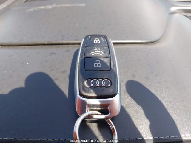 WA1FVAF10KD040232 Audi Q8 55 Premium