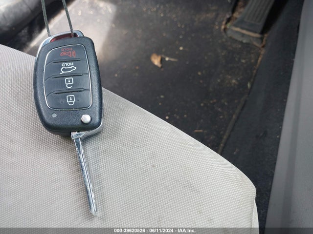 Hyundai SONATA SE 2016 5NPE24AF6GH271295 Image 11