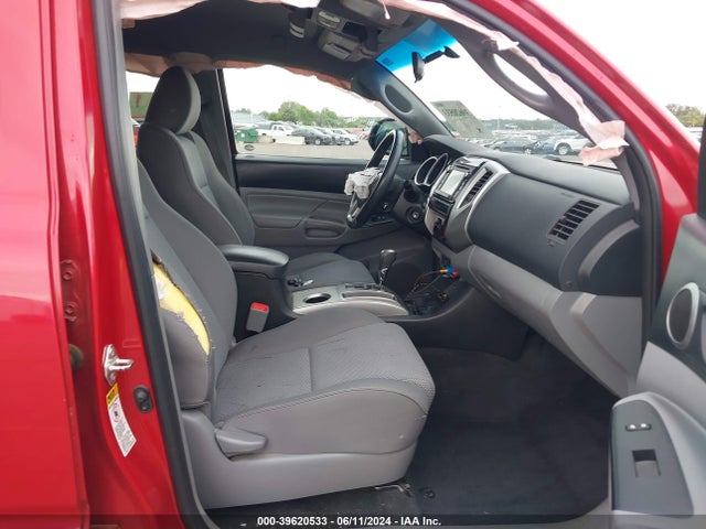 Toyota Tacoma Base V6 2015 3TMLU4EN5FM196892 Image 5