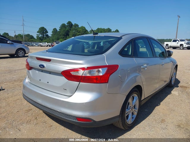Ford FOCUS SE 2014 1FADP3F22EL318219 Image 4