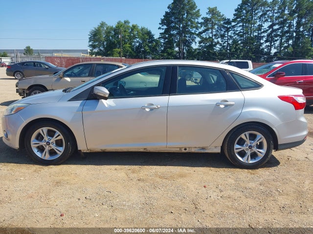 Ford FOCUS SE 2014 1FADP3F22EL318219 Image 6