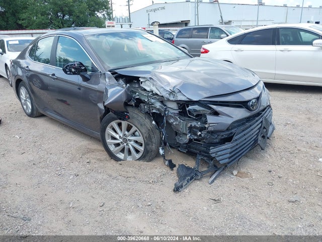 Toyota CAMRY LE 2023 4T1R11AK4PU825628 zdjęcie główne