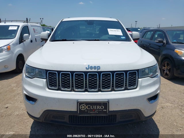 1C4RJEAG8JC399849 Jeep Grand Cherokee Laredo 4x2