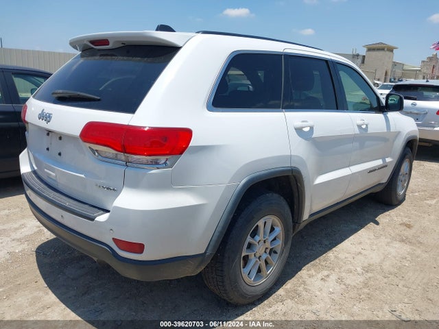 1C4RJEAG8JC399849 Jeep Grand Cherokee Laredo 4x2