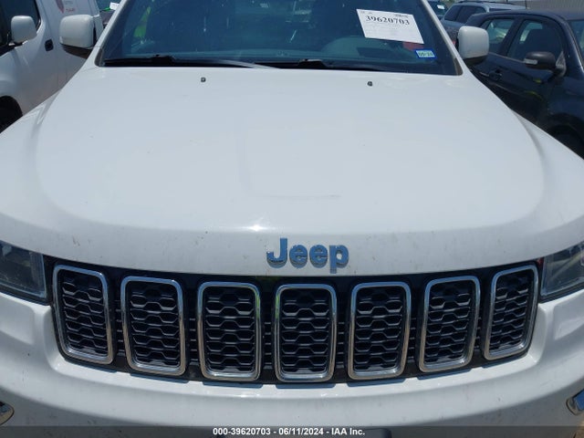 1C4RJEAG8JC399849 Jeep Grand Cherokee Laredo 4x2