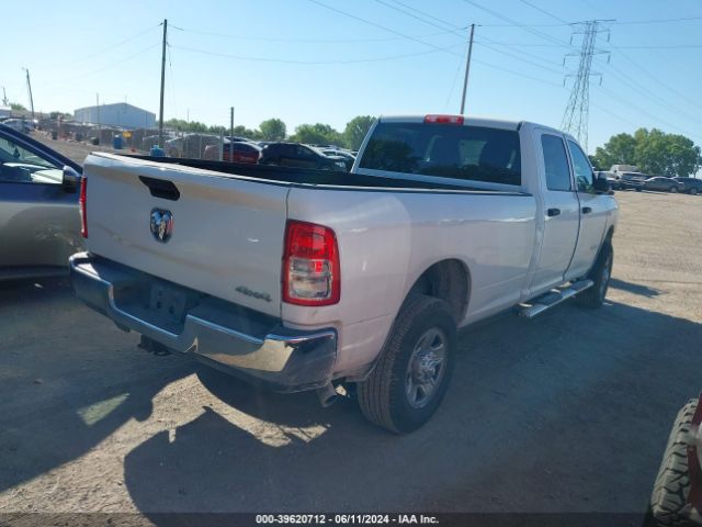 3C6UR5HJ3NG144444 RAM 2500 Tradesman  4x4 8' Box