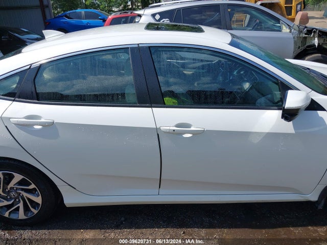 Honda CIVIC EX 2018 2HGFC2F74JH505684 Image 14