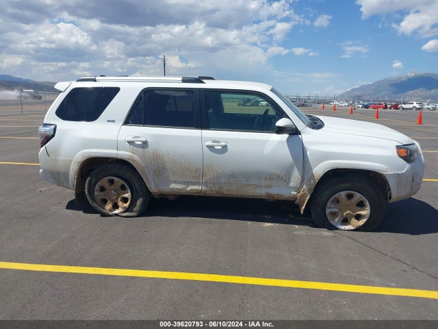 Toyota 4RUNNER SR5 2021 JTEMU5JR6M5931056 Image 13