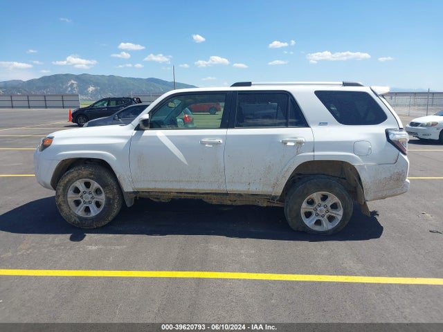 Toyota 4RUNNER SR5 2021 JTEMU5JR6M5931056 Image 14