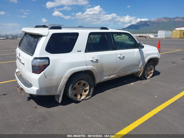 Toyota 4RUNNER SR5 2021 JTEMU5JR6M5931056 Image 4