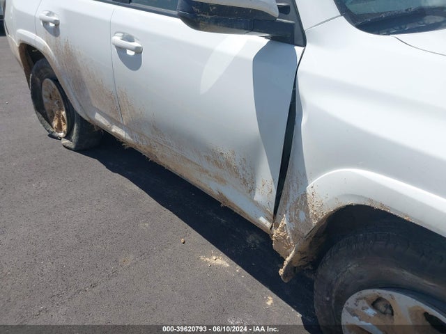 Toyota 4RUNNER SR5 2021 JTEMU5JR6M5931056 Image 6