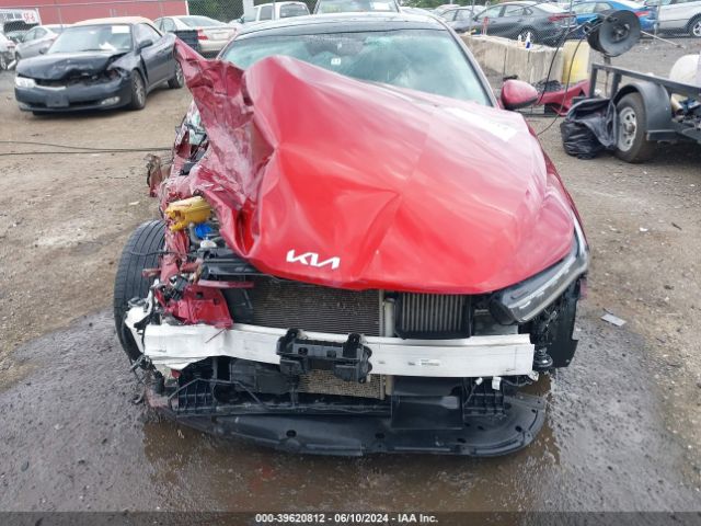 5XXG34J27NG088581 KIA K5 EX