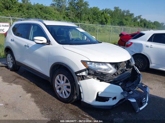 Nissan ROGUE S 2017 KNMAT2MT3HP566863 Image 1