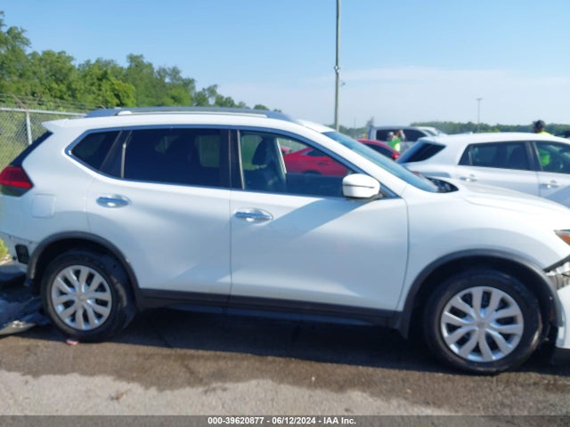 Nissan ROGUE S 2017 KNMAT2MT3HP566863 Image 13